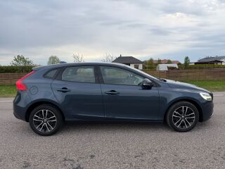 Volvo V40 Momentum 2.0 D2 88kW