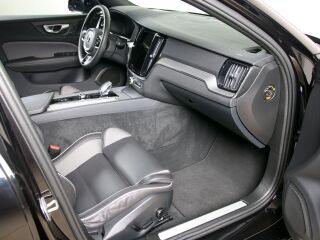 Volvo S60 AWD ULTIMATE DARK INTELLI SAFE PRO 2.0 B5 KERS Mild Hybrid 184kW