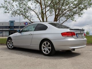 BMW 325 3.0 190kW
