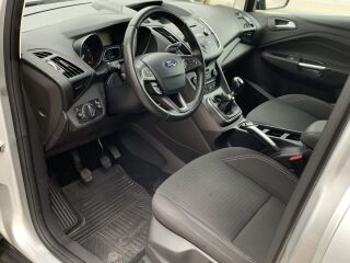 Ford Grand C-Max Titanium 1.0 74кВ