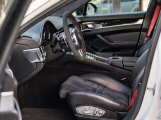 Porsche Panamera GTS 4.8 316кВ