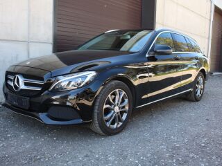 Mercedes-Benz C 220 4matic R4 125kW