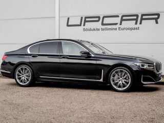 BMW 745 e Individual Plug-In Hybrid 3.0 290кВ