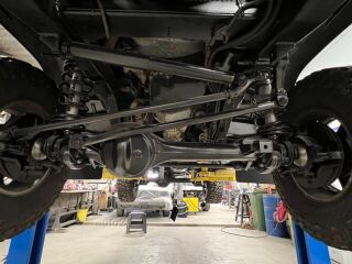 Land Rover Defender Experience 2.4 90kW