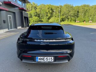Porsche Taycan Cross Turismo 350kW