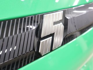 Renault 5 E-Tech Techno E-TECH Comfort Range 110kW