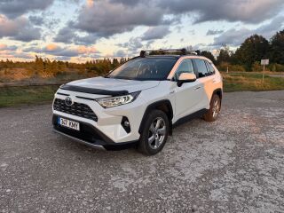 Toyota RAV4 Premium Plus