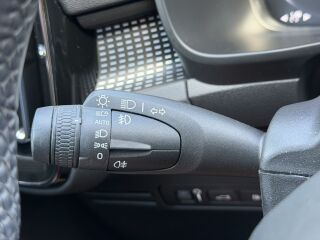 Volvo XC40 R-DESIGN INTELLI SAFE PRO GEARTRONIC RECHARGE 1.5 T5 Twin-Engine PLUG-IN-HYBRID 60 + 132kW