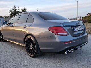 Mercedes-Benz E 350 AMG Black Edition 3.0 V6 190kW
