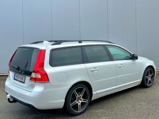 Volvo V70 Summum Facelift Black Edition 2.0 D3 110kW