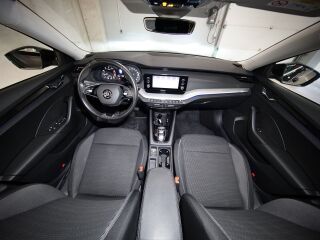Skoda Octavia COMBI MHEV AMBITION 1.5 TSI 110кВ