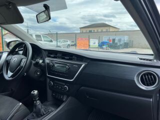 Toyota Auris 1.6 R4 97кВ