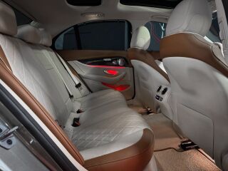 Mercedes-Benz E 300 Manufaktur 2.0 190кВ