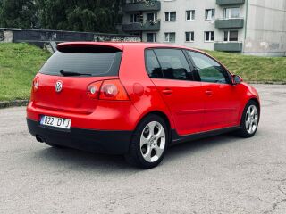 Volkswagen Golf GTI 2.0 R4 147kW