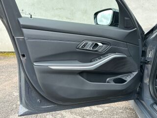 BMW 320 d xDrive M-Paket Shadow-Line 2.0 140кВ