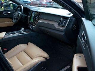 Volvo XC60 MY22 Google Inscription Intelli SAFE Lux Wntr 2.0 B5 MHEV Kerghübriid 183kW