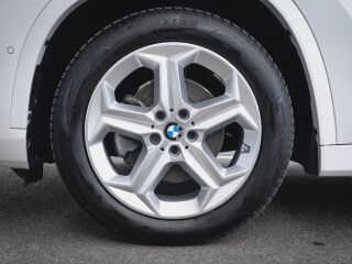 BMW X1 xDrive20d MHEV M-Sportpakett 2.0 120kW