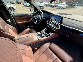 BMW X6 xDrive30d M 3.0 195kW