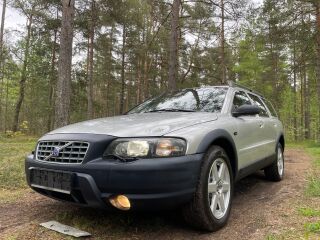Volvo XC70 AWD D5 2.4 D5 TDi 120kW