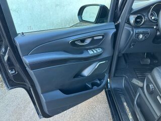 Mercedes-Benz V 300 d Avantgarde Extra Long 4-Matic 2.0 174kW