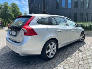 Volvo V60 2.4 R5 D6 158kW