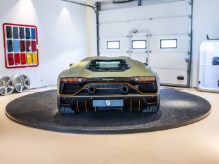 Lamborghini Aventador Ultimae 1/350 6.5 V12 574kW
