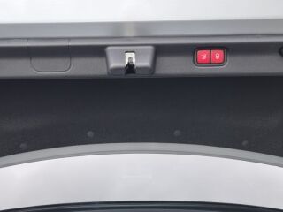 Mercedes-Benz EQE 350 4 MATIC AMG 215kW