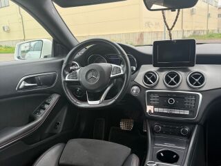 Mercedes-Benz CLA 220 2.0 135kW