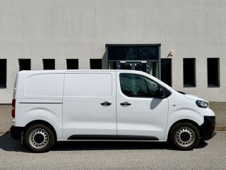 Peugeot Expert Professional Medium L2 1.6 Blue HDI 85kW