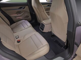 Porsche Taycan 320кВ