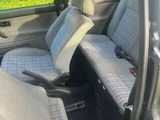 Volkswagen Golf 1.6 51kW