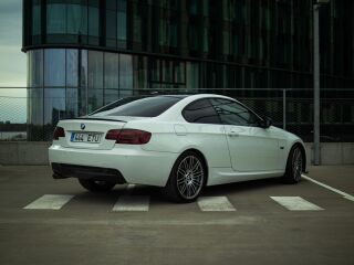 BMW 320 xDrive 2.0 R4 135kW