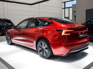 Tesla Model 3 Premium Long-range AWD 366kW