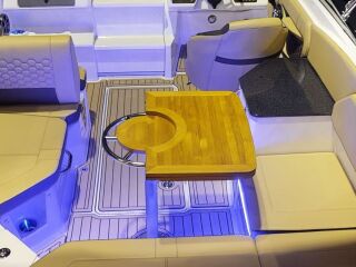 Sea Ray 230 Sun Sport 4.5 MerCruiser ECT 4.5L MPI Bravo III MCM  250 HJ  - 140h