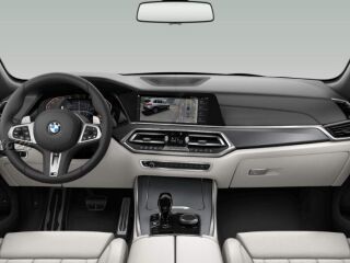 BMW X5 xDrive30d M-Sportpakett 3.0 210кВ