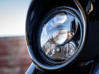 Harley-Davidson IRON 883 V-Twin 38kW