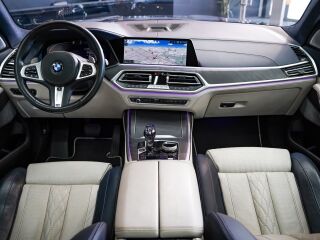 BMW X7 xDrive40d Individual Design Pure Excellence 3.0 250kW