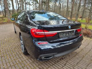 BMW 740 e iPerformans M-Paket 2.0 240кВ