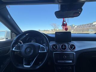 Mercedes-Benz CLA 180 1.6 90kW