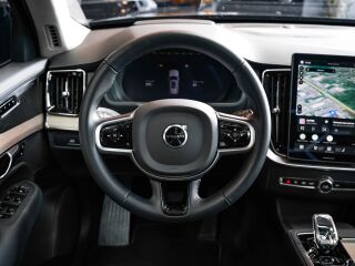 Volvo XC90 AWD 2.0 T8 228кВ
