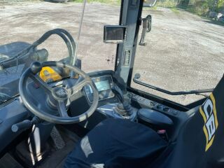 JCB 411HT 74kW