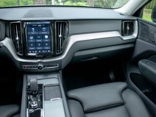 Volvo XC60 AWD T6 Long Range Bright Intelli PRO Wntr 2.0 T6 Recharge Plug-In Long Range 293kW