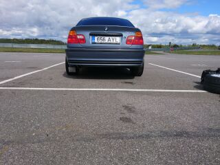 BMW 328 2.8 142kW
