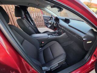 Mazda 3 Skyactiv-G Elegance 2.0 90kW