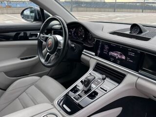 Porsche Panamera Sport Turismo 4 V6 PDK Chrono 2.9 V6 243kW