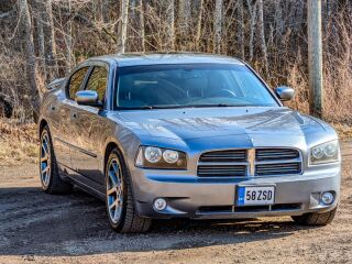 Dodge Charger R/T 5.7 V8 254kW