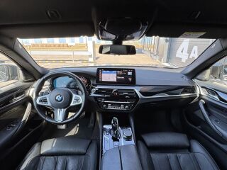 BMW 530 d xDrive Touring M-Sportpakett 3.0 B57D30B 210кВ