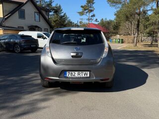 Nissan LEAF Tekna 30KWH 80kW