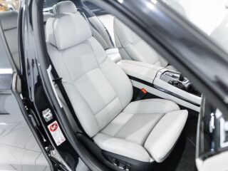 BMW 740 Individual xDrive 3.0 225kW