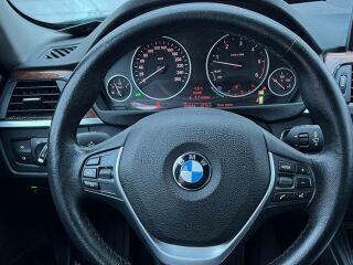 BMW 330 3.0 R6 190kW